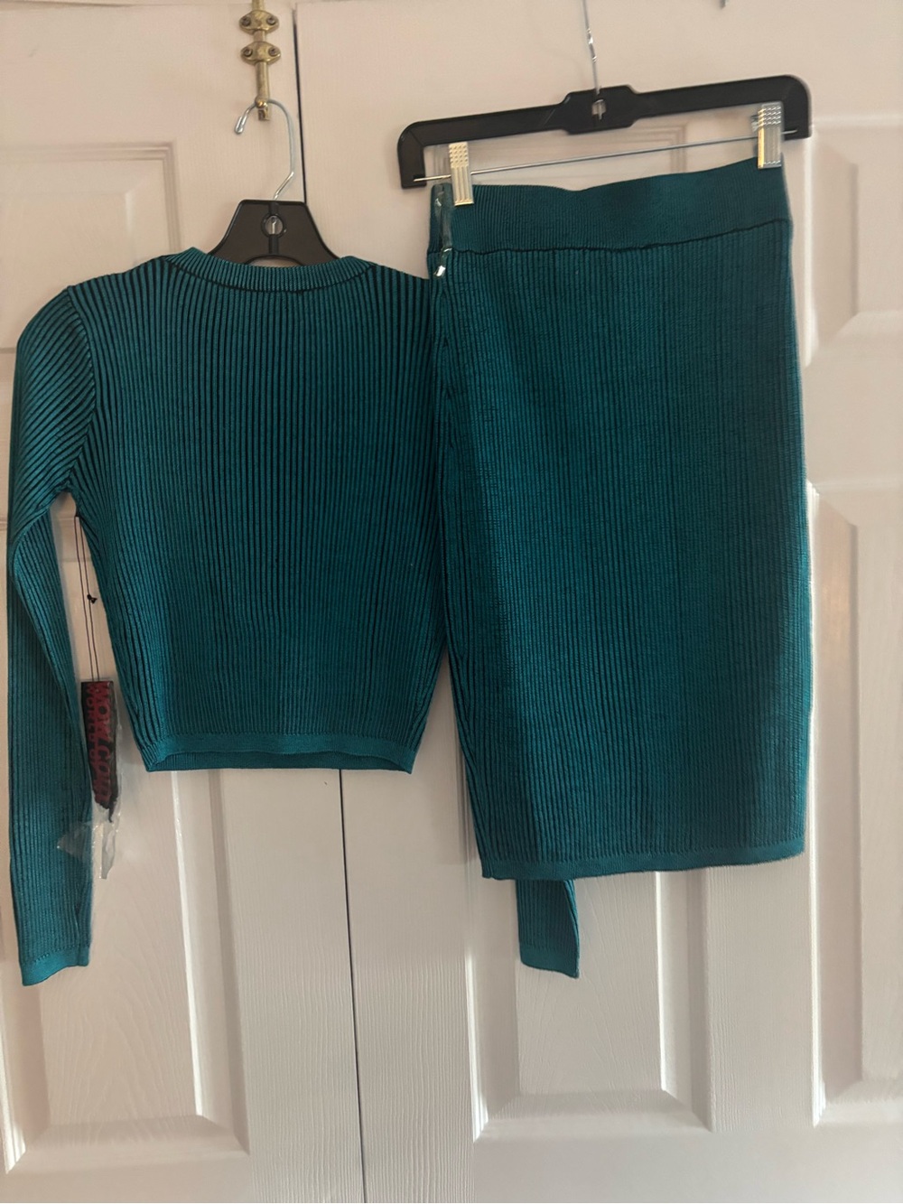 NWT Teal Ribbed Knit Skirt - Picture 2 of 6